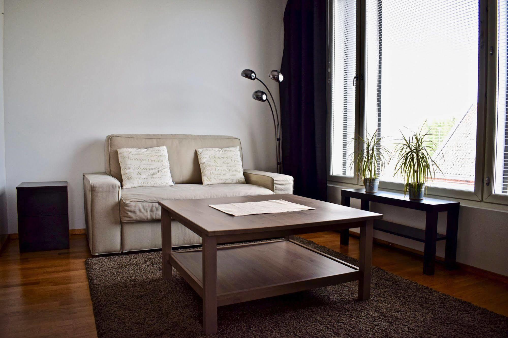 Avia Apartments Vantaa Buitenkant foto